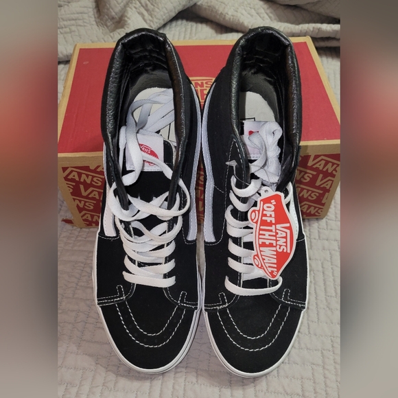 Vans Sk8 Hi, Black, size 8 men, 9.5 women - Picture 3 of 6